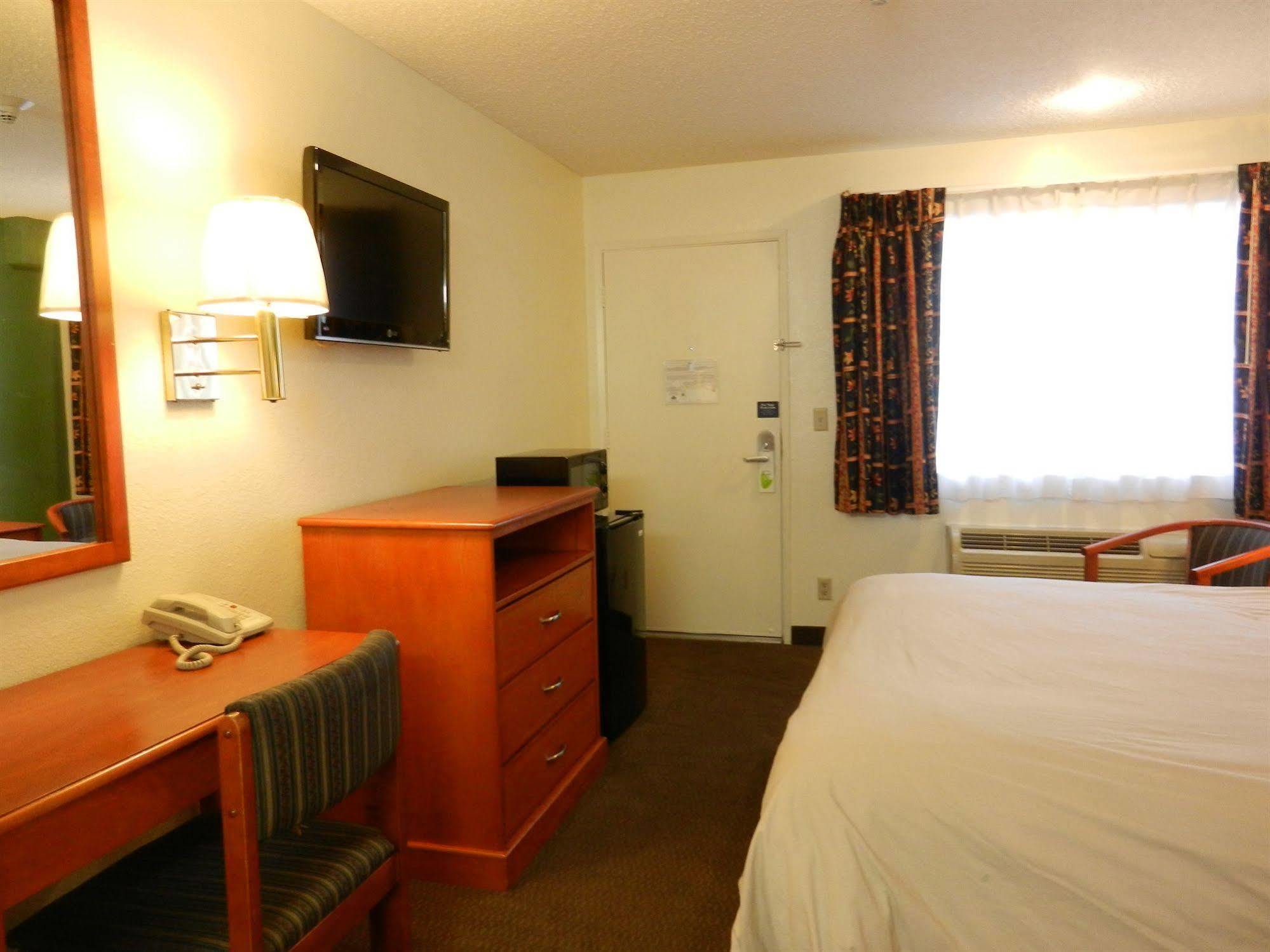 Simply Home Inn & Suites - Riverside Ngoại thất bức ảnh