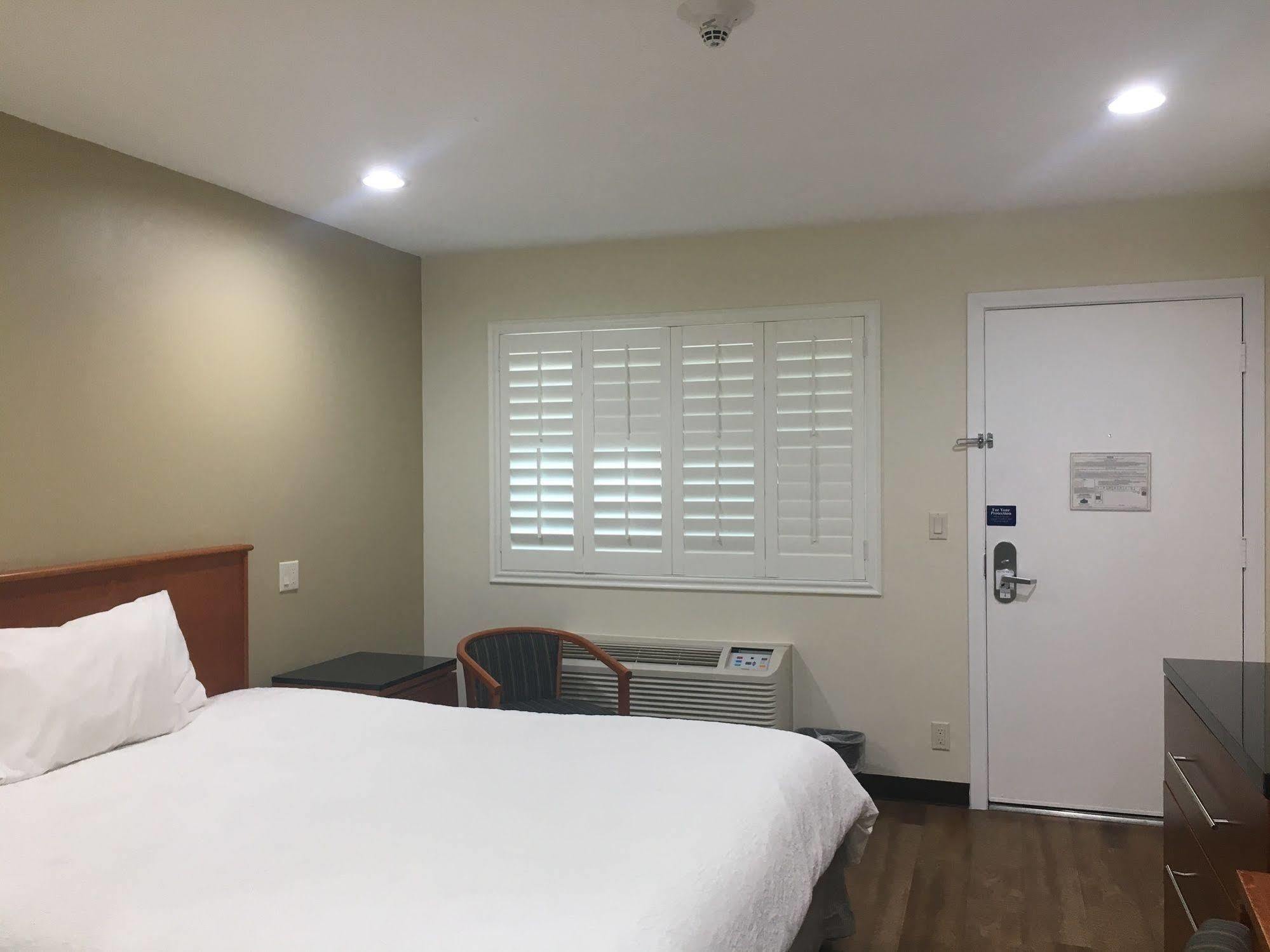 Simply Home Inn & Suites - Riverside Ngoại thất bức ảnh