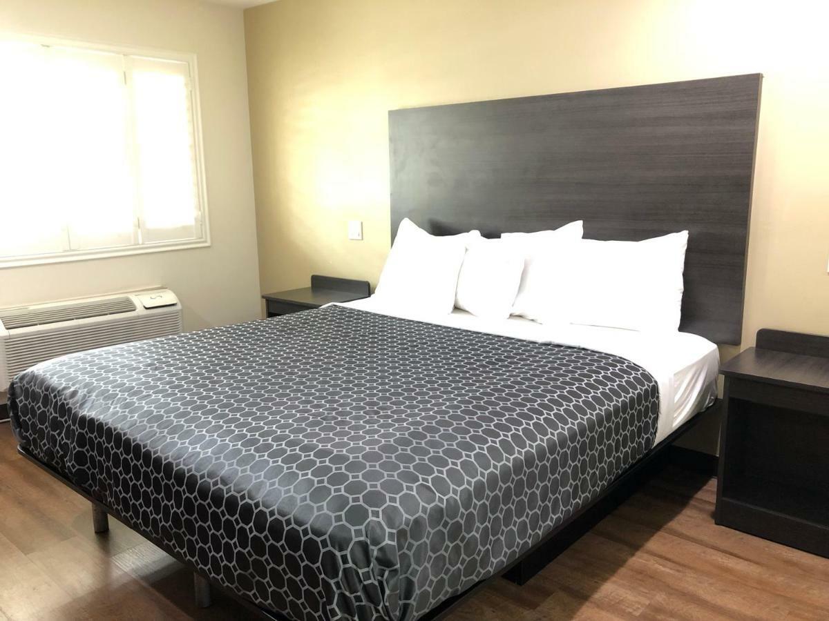 Simply Home Inn & Suites - Riverside Ngoại thất bức ảnh